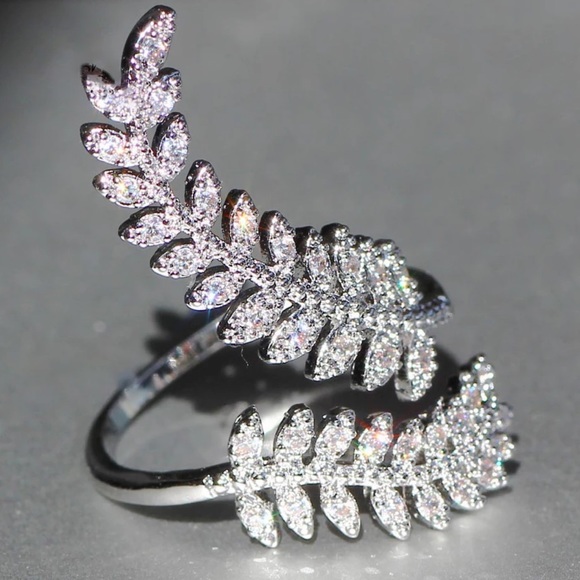New Adjustable 925 Sterling Silver Long Leaf Ring - Picture 5 of 6